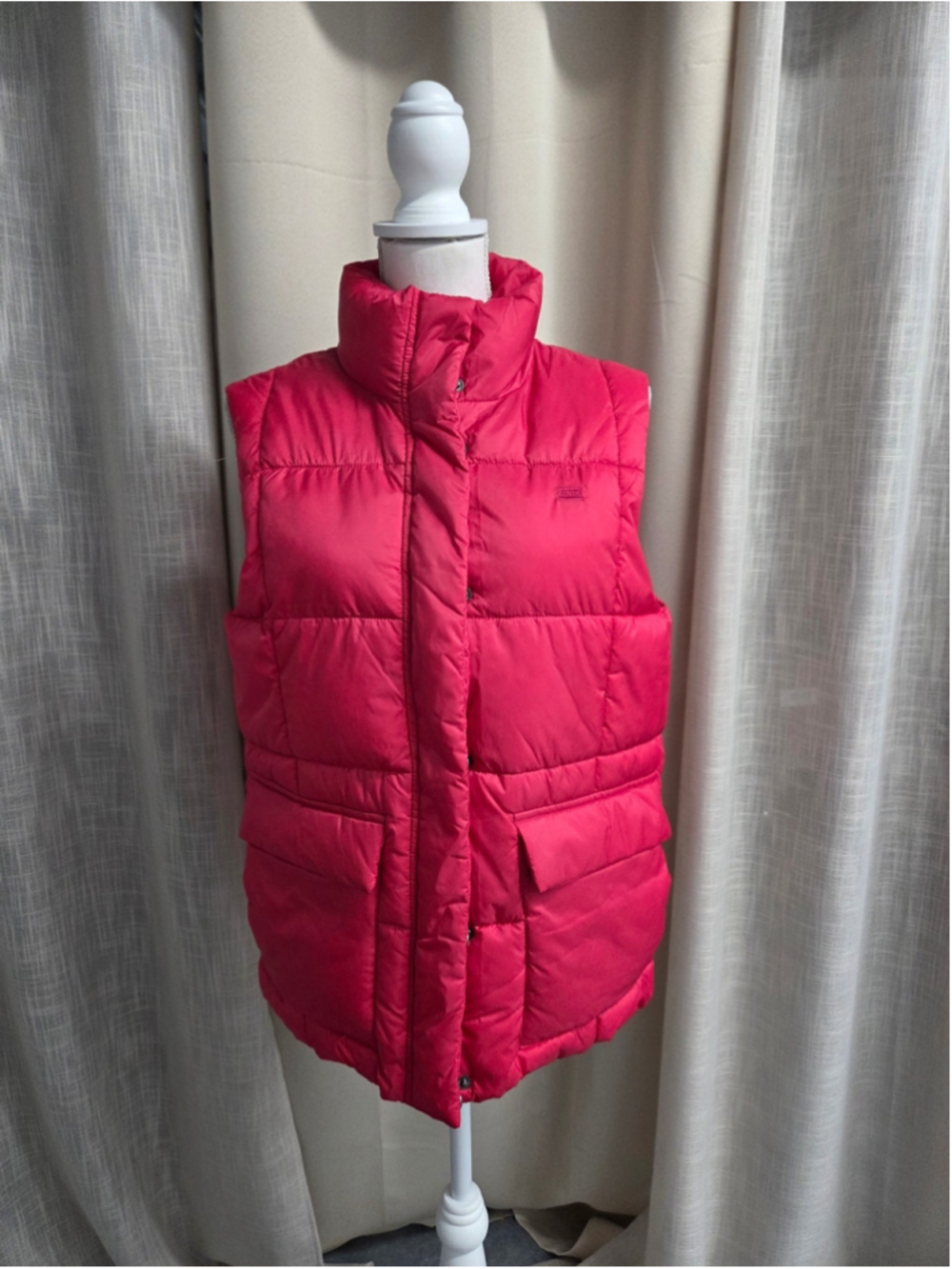 Levi's Quilted Puffer Vest Barbiecore Gorpcore Bimbo Core Y2k Streetwear